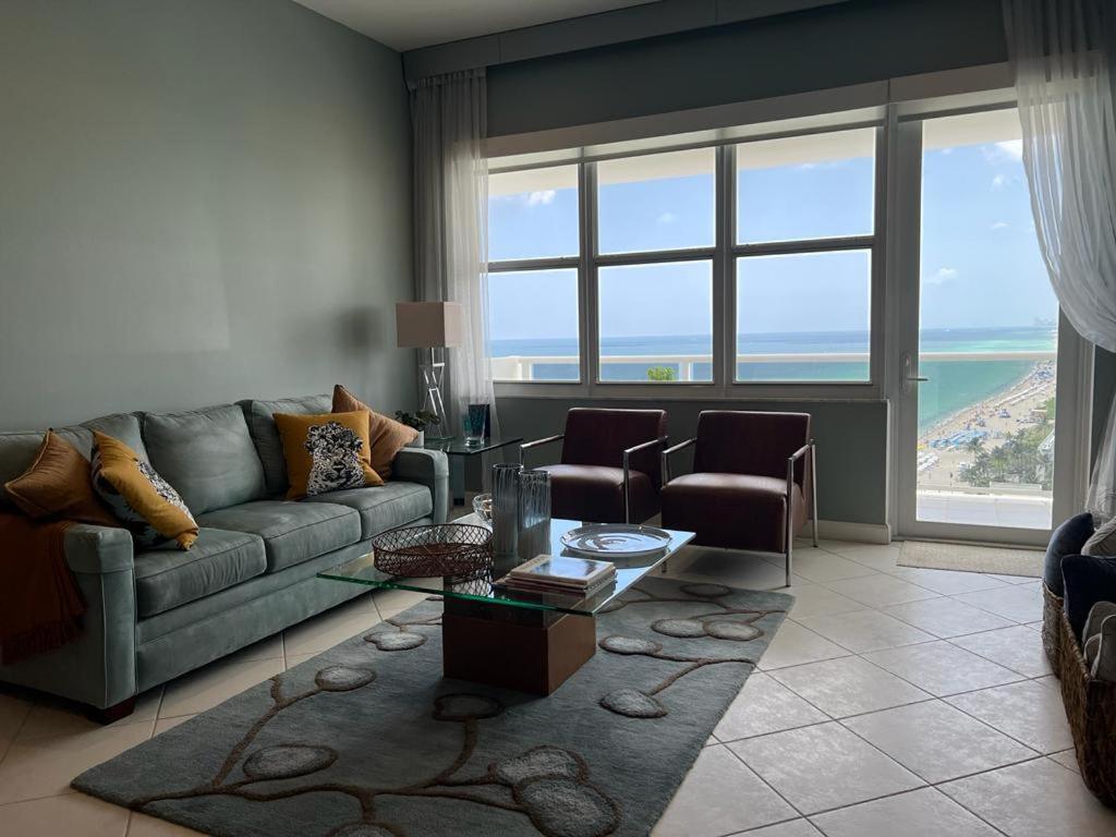Penthouse Beach Front 1St Line, 2 Bedroom 2 Ba, New Decoration & Furnitures, Unobstructed View Of The Beautiful Atlantic, Free Parking Hollywood Zewnętrze zdjęcie